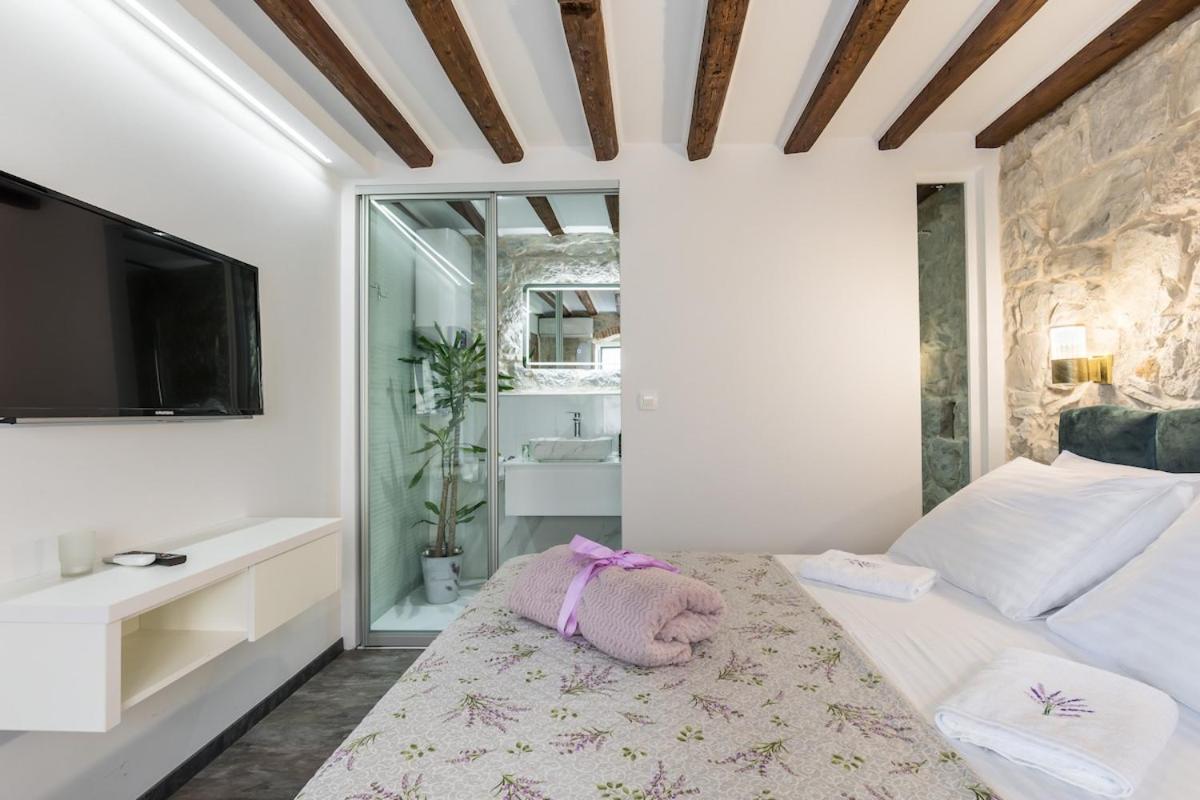 Bonbon Old Town Private En-Suite Room Spalato Esterno foto