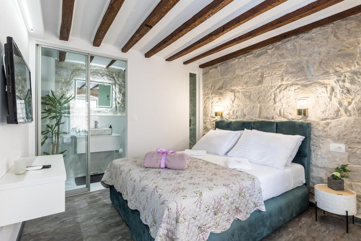 Bonbon Old Town Private En-Suite Room Spalato Esterno foto
